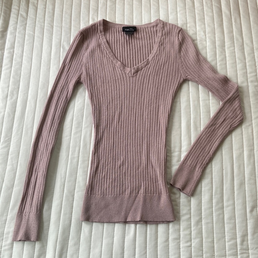 Mauve v neck sweater